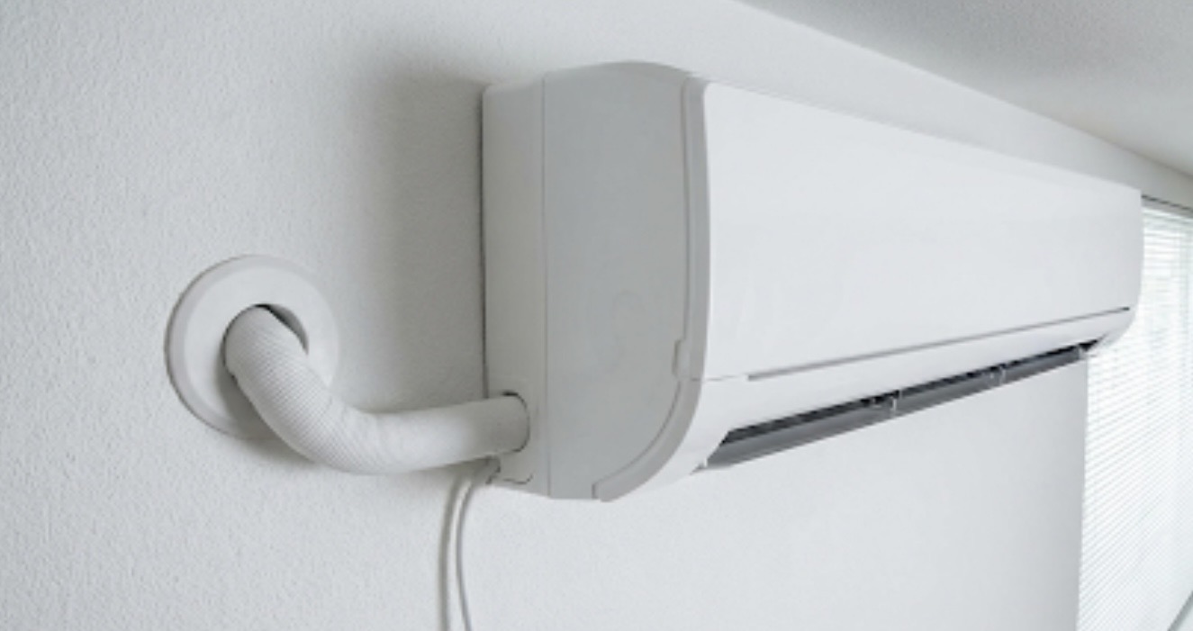 第1位：既存のエアコン配管穴