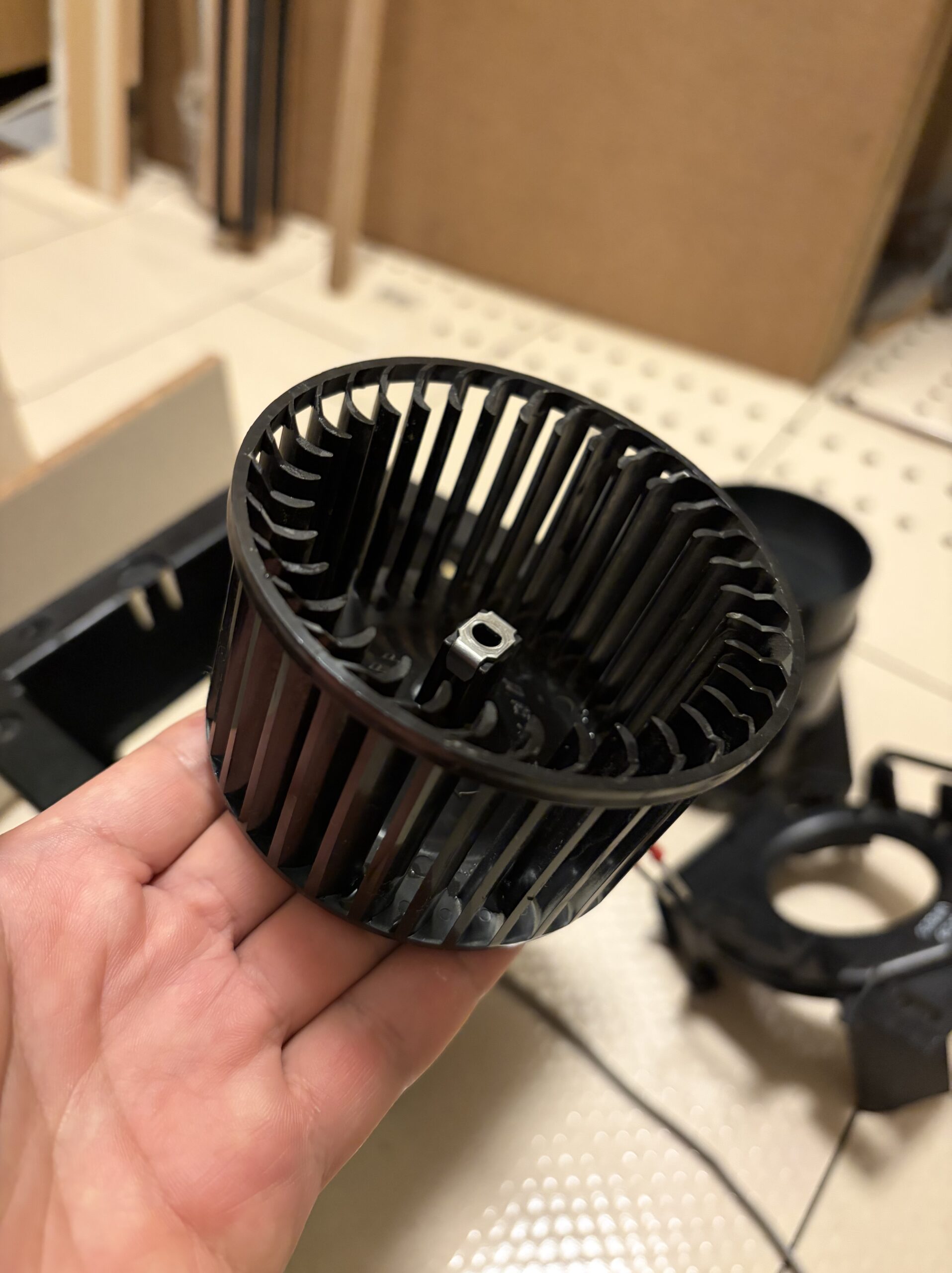 ヤマハアビテックスミニの換気扇クリーニング写真