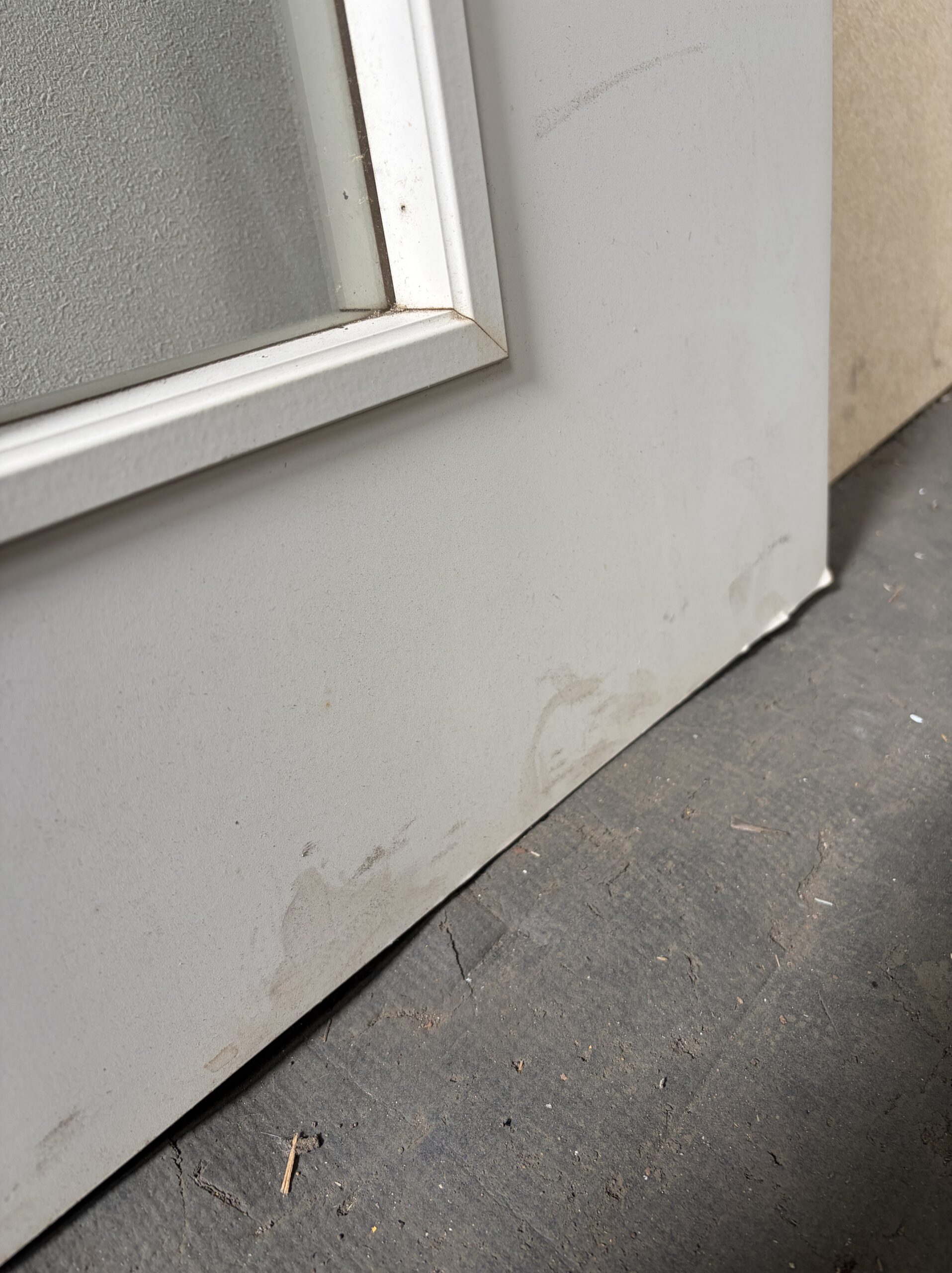 ヤマハアビテックスミニの扉の汚れ写真