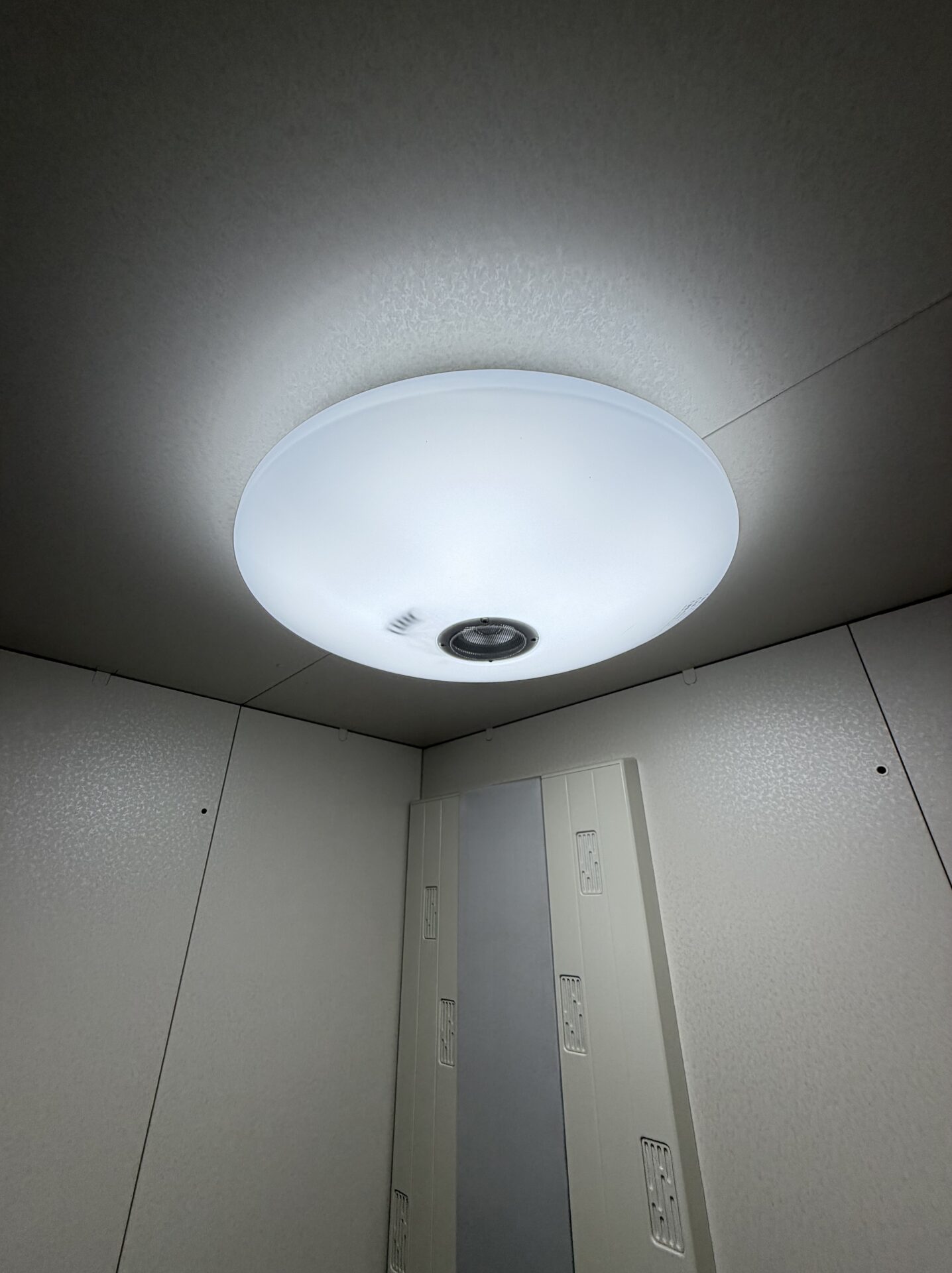 bluetoothスピーカー付きの喋るシーリングライト