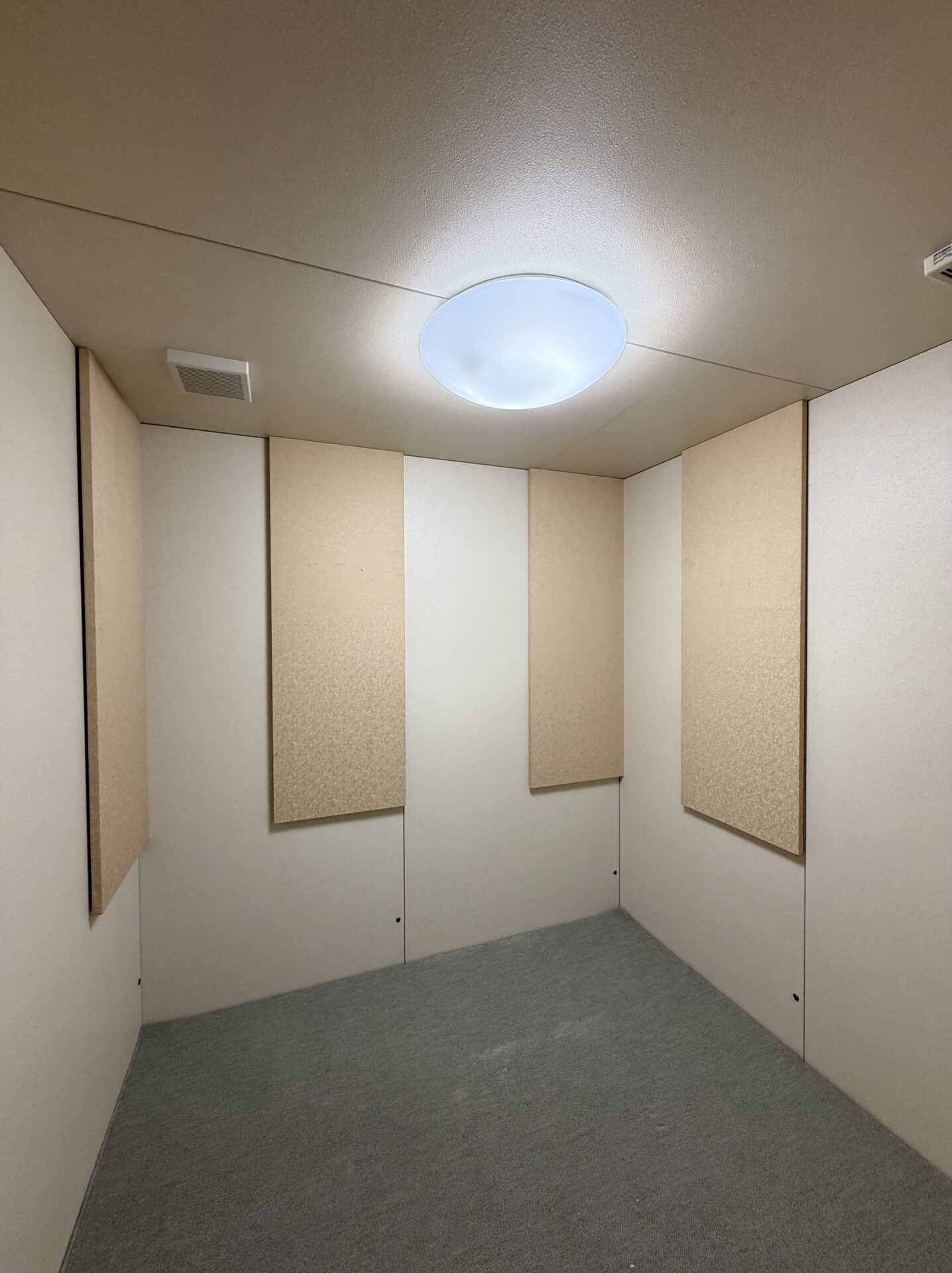 中古防音室ヤマハアビテックスの内部