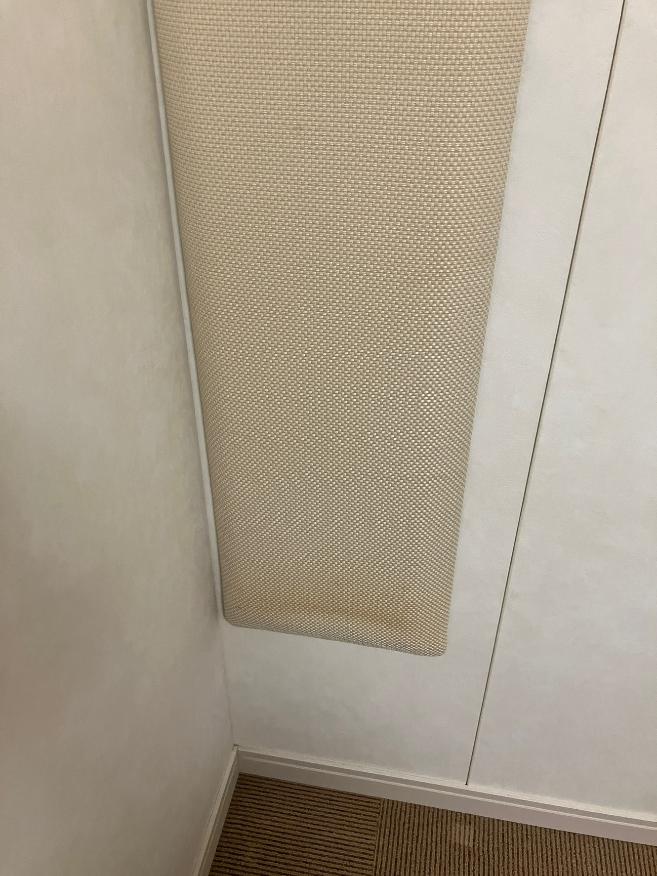 中古のカワイナサールの調音パネル