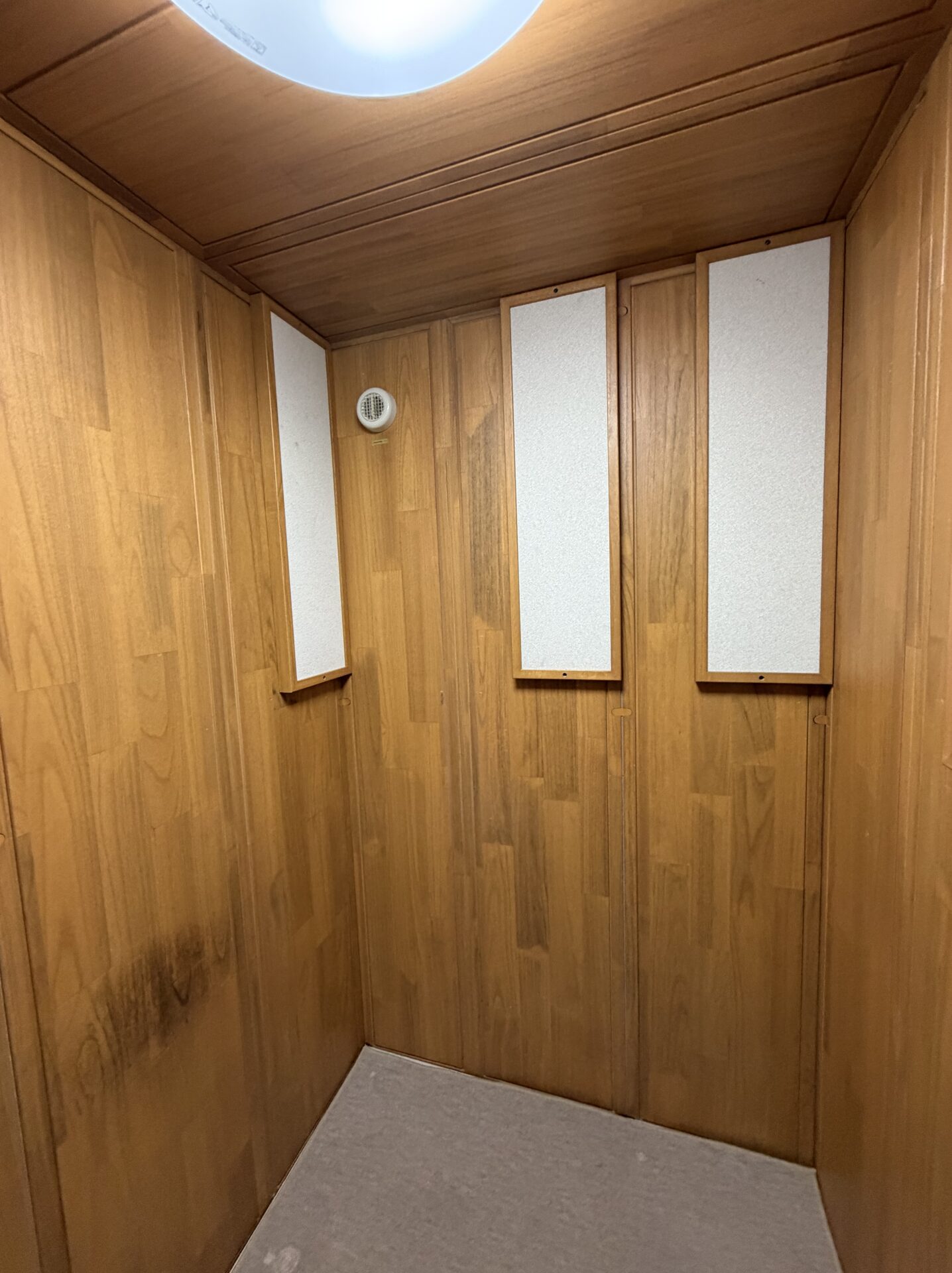 ヤマハのAWB3515cの内装